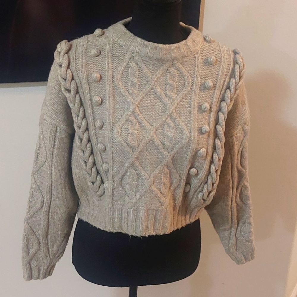 H&M, Cable Knit Cream Cropped Sweater Size XS